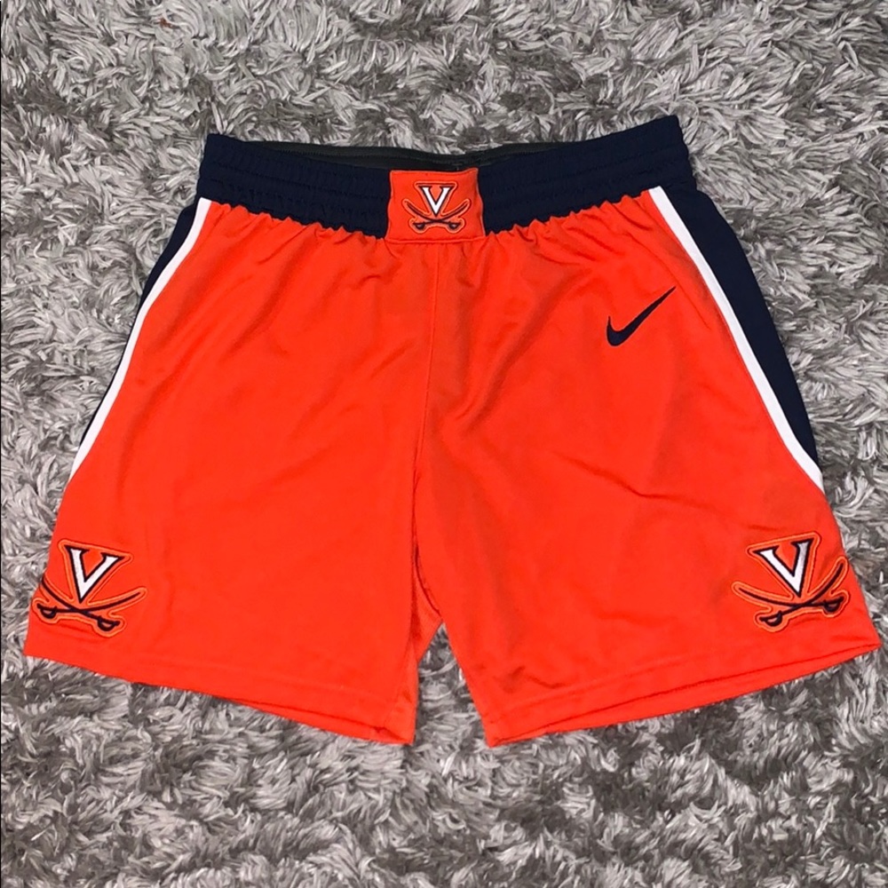 Nike team university of Virginia medium shorts
